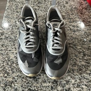 Nike Air Max Thea size 10
